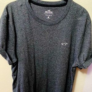 HOLLISTER 😻 curved hem tee